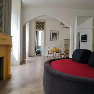 Apartment On Fish Market, Catania